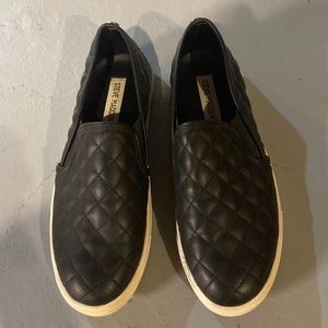 Black Steve Madden slip on sneakers